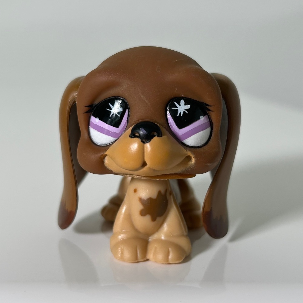Littlest Pet Shop #665 Basset Hound (OA2)